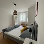 Rosmarin Sea View Garden Side Apartman