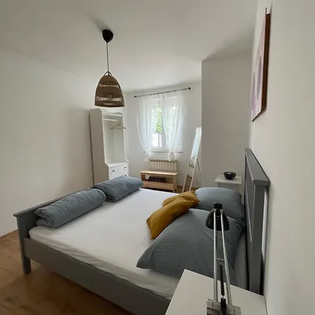 Rosmarin Sea View Garden Side Apartman